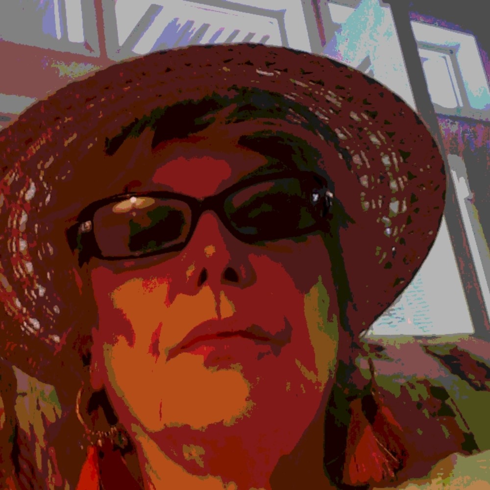 Meet your Posher, Linda